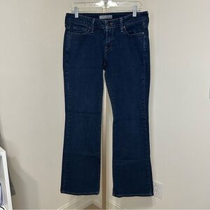 Woman’s Levi’s low rise 545 boot cut jeans